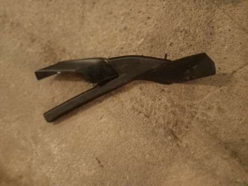 OSŁONA SŁUPKA COROLLA CROSS PRAWA STRONA