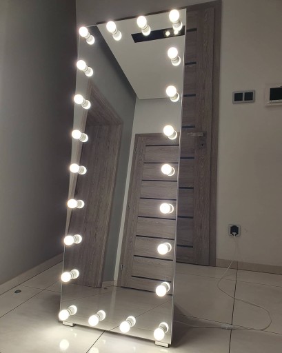 LUSTRO STOJĄCE 160X60 DO MAKIJAŻU HOLYWOOD LED