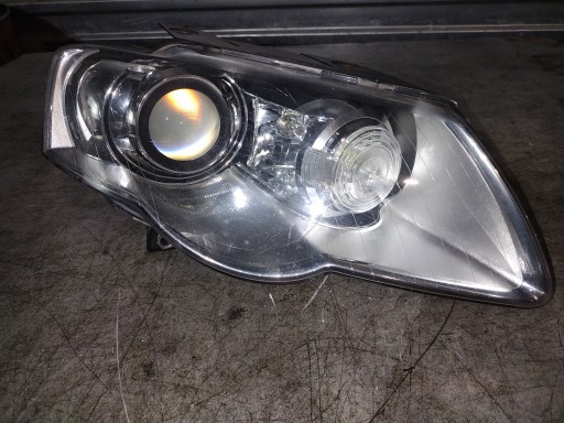 LAMPA PRAWA PRZÓD XENON VW PASSAT B6