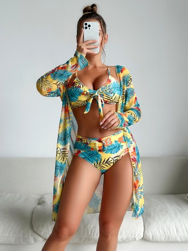Jednokolorowe 3-częściowe bikini, trójkątny dekolt typu halter, wysoko wycięty z jednym