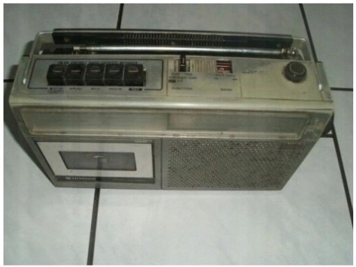 Radioodtwarzacz HITACHI TRK5600H lata 80 unikat