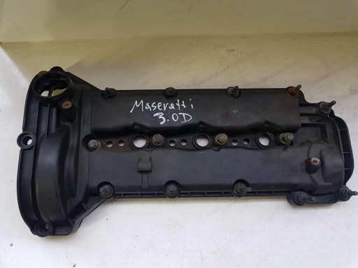 Pokrywa zaworów Maserati 3.0 Diesel