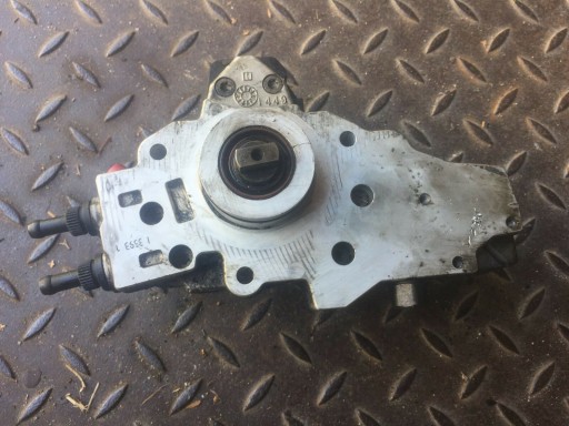 POMPA WTRYSKOWA MERCEDES W211 CDI 6460700401
