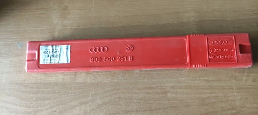 Vw skoda seat trojkat 8D9860251B