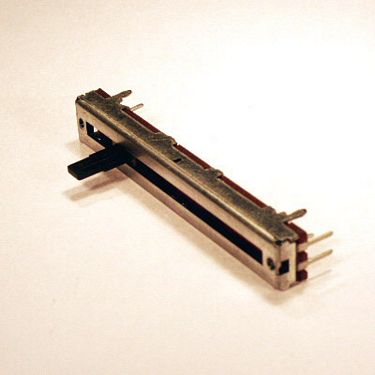 Potencjometr suwakowy SV4510GNP-B100K-20C