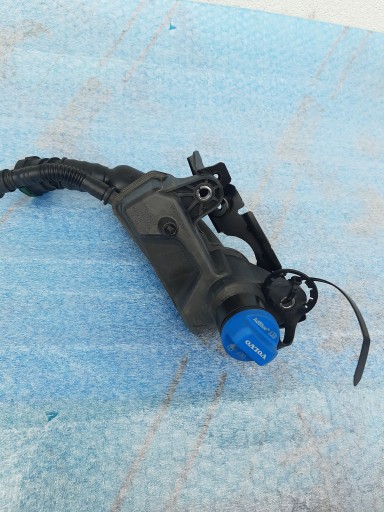 WLEW ADBLUE KOREK PRZEWÓD 31432842 VOLVO V60 II