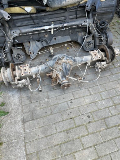 Most tylni do Nissan Cabstar 2.5dci 07r