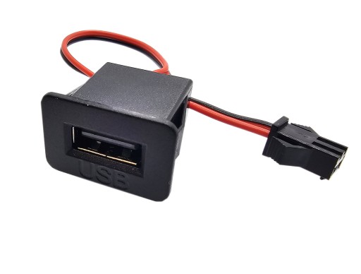 GNIAZDO USB TYP A DO OBUDOWY ZATRZASK Z PRZEWODEM
