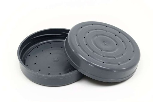 Nakrętka plastikowa z dziurkami do podkarmiania pszczół nakręcana 10 sztuk