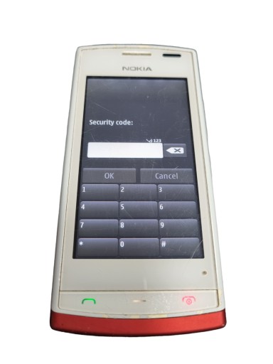 Smartfon NOKIA 500 RM-750 **OPIS