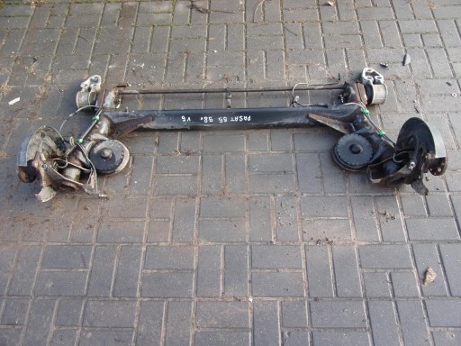 PASSAT B5 VR5 BELKA ZAWIESZENIA