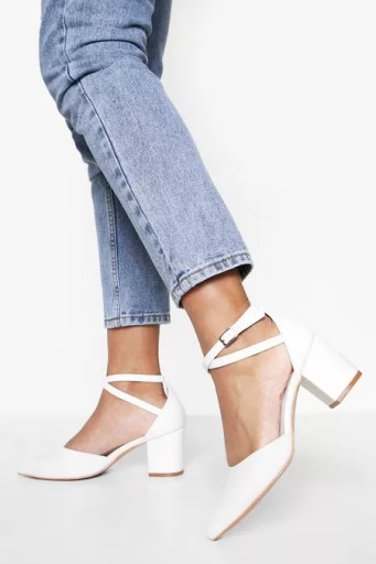 BOOHOO BIAŁE ELEGANCKIE BUTY NA OBCASIE WZÓR WĘŻA R.39 Y243122