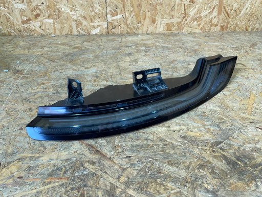 PORSCHE 911 992 LAMPA PRAWA TYŁ LED 992945092F