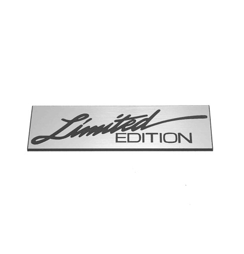 Emblemat LIMITED EDITION srebrna 140x40mm