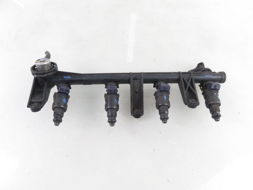 LISTWA WTRYSKOWA RENAULT SCENIC I FL 1.6 7700273495