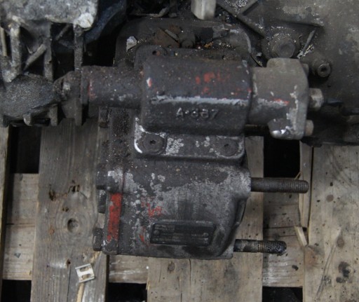PRZYSTAWKA SKRZYNI ZF S5-42 MAN