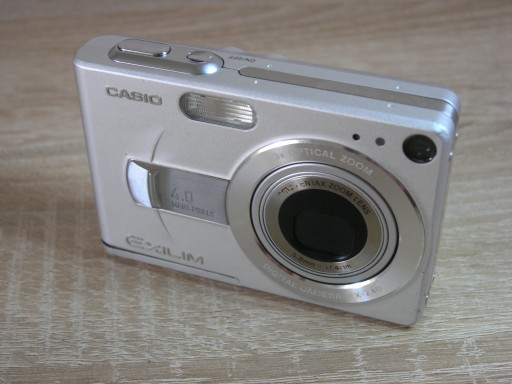 Casio EX-Z40 4.0mpx....uszkodzony