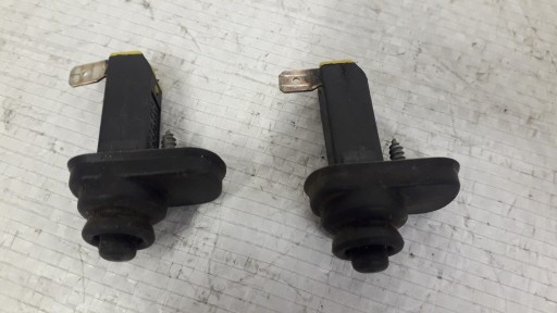 czujnik krańcowy drzwi krańcówka AUDI A4 8D0947561