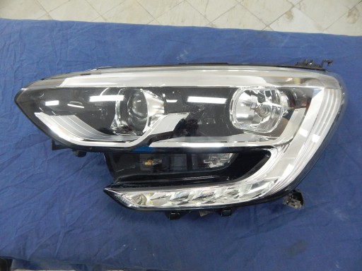 Reflektor l.p Renault Megane 2018r
