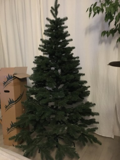 Piękna sztuczna Choinka 