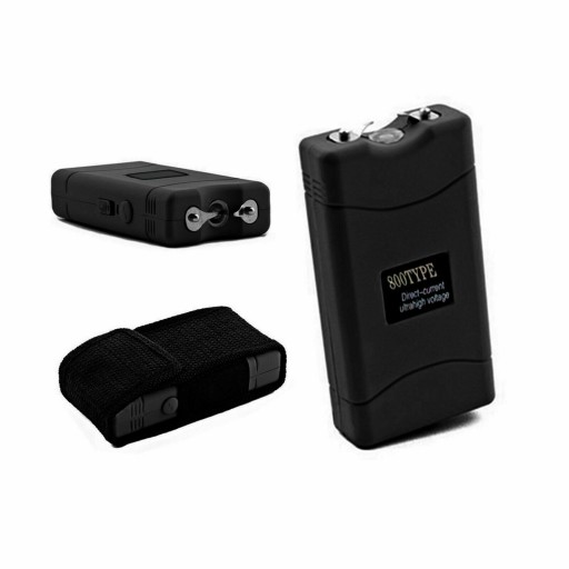 Taser z latarką i etui typu 800