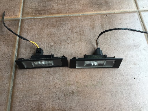 BMW F20 F21 LIFT LAMPKI LED PODŚWIETLENIA TABLICY REJESTRACYJNEJ WTYCZKI