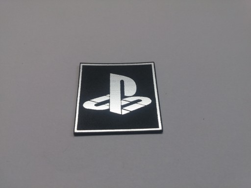 PLAYSTATION naklejka emblemat 30 x 30 mm *SREBRNA