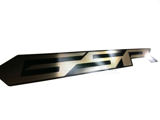 EMBLEMAT NAKLEJKA OWIEWKI SUZUKI GSR 750 ZŁOTY