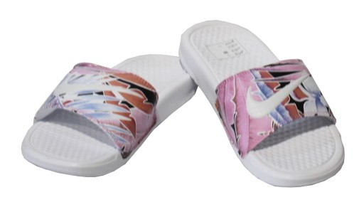 ŚLICZNE KLAPKI NIKE WMNS BENASSI 618919 113 R 36,5