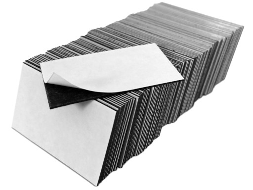 Folia magnetyczna z klejem 32 x 55 x 0,7 - 100 szt