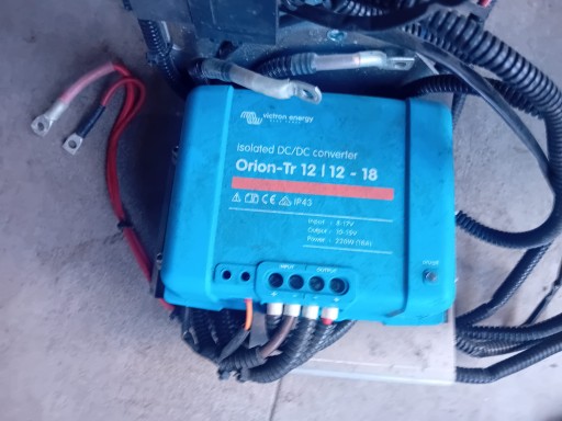 Orion-Tr 12/12-18A Victron Energy Isolated DC-DC converter 220W