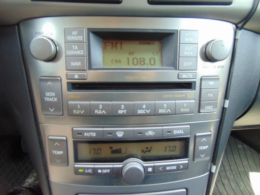 TOYOTA AVENSIS T25 06 LIFT RADIO CD