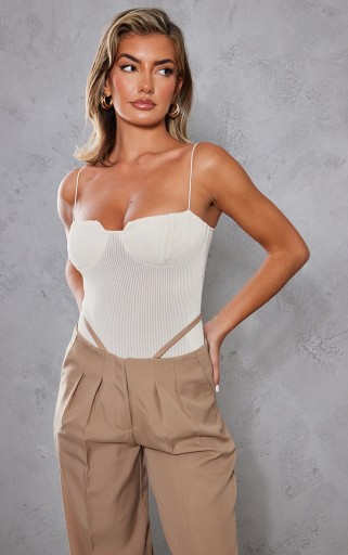 PRETTYLITTLETHING BODY NA RAMIĄCZKACH PLISOWANE R.XXL H375103