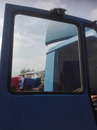 PRAWA SZYBA BOCZNA MAN LE 2000 100 ZŁ NETTO