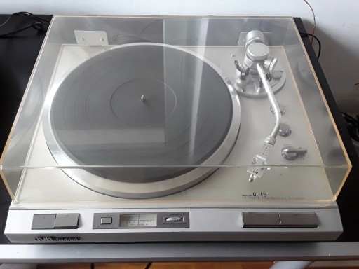 Gramofon JVC QL-F6