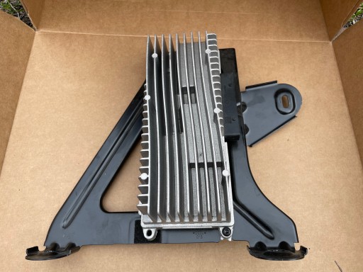 WZMACNIACZ 8R0035223F AUDI A4 B8 A5 Q5