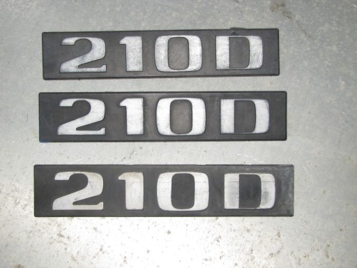 ZNACZEK EMBLEMAT MERCEDES T1 KACZKA 210 D