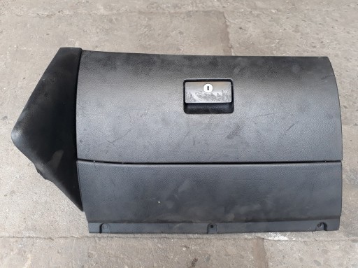 SCHOWEK PASAŻERA VW GOLF IV