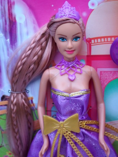 LALKA KSIĘŻNICZKA DEFA LUCY WŁOSY DO CZESANIA 29CM