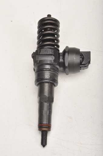 VW PASSAT B5 1.9 TDI POMPOWTRYSK 045130079X