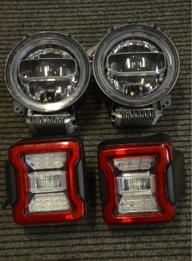 REFLEKTORY PRZÓD LAMPY TYŁ LED WRANGLER JL 18+ EU