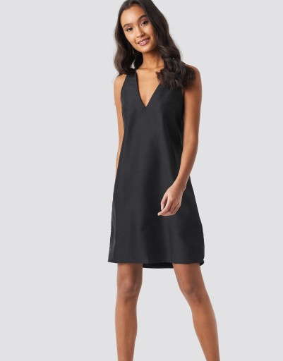 NA-KD SUKIENKA CZARNA ELEGANCKA MINI 34 XS 1AAG Na-kd