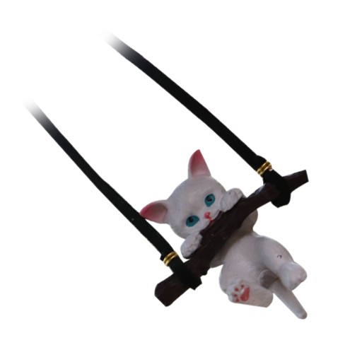 UNIKALNA ZAWIESZKA DO SAMOCHODU KITTEN SWING WIDOK Z TYŁU POJAZDU