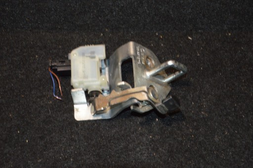 Skoda Octavia II FL Kombi zamek klapy 1Z9827511C