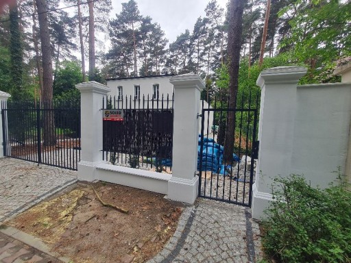 OGRODZENIA DWORKOWE ,SŁUPKI,MURKI BETONOWE