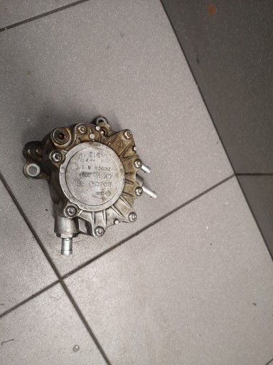 POMPA VACUM VW PASSAT B6 2.0 TDI 03G145209