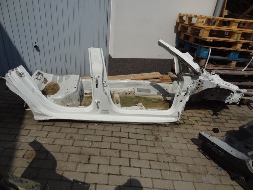 GOLF VIII 8 ĆWIARTKA ĆWIARA PRÓG SŁUPEK PRAWY HATCHBACK