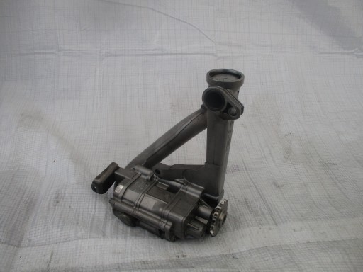 POMPA OLEJU MERCEDES G W463 ML W163 W220 4.0CDI