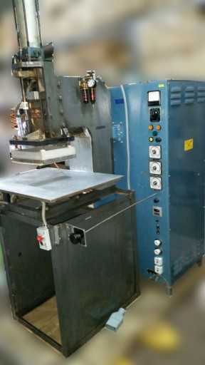 ZGRZEWARKA WCZ do foli PCV COSMOS z generator FIAB