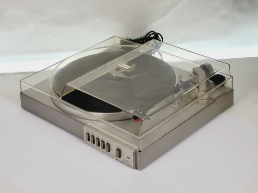 Hitachi HT 6M Gramofon Japan Direct Drive Automatic
